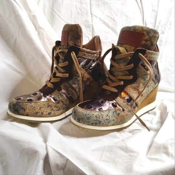 𝅺AUSTRALIA Lux Collective Glamour Booties EUC ❤️ - Picture 1 of 15